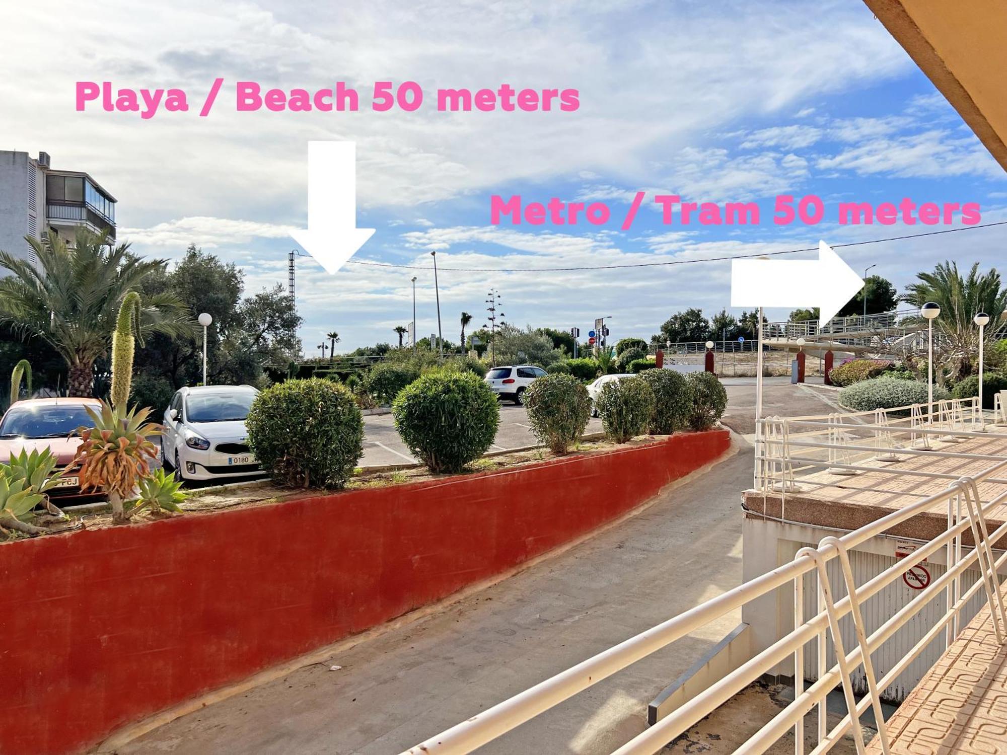 A 100 Metros De La Playa. Parking Gratuito Privado Apartman Alicante Kültér fotó